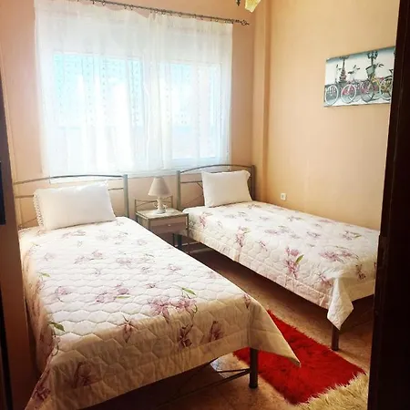 Evis Maisonette With Sea View فلوغيتا