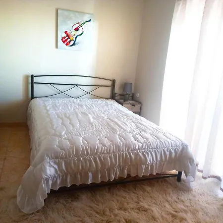 Apartman Evis Maisonette With Sea View Flojitá