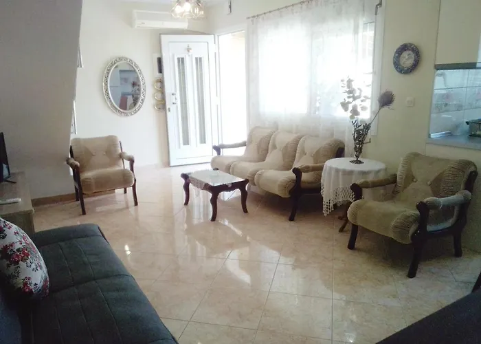 Evis Maisonette With Sea View *
