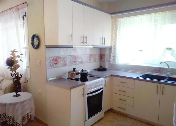 Evis Maisonette With Sea View فلوغيتا
